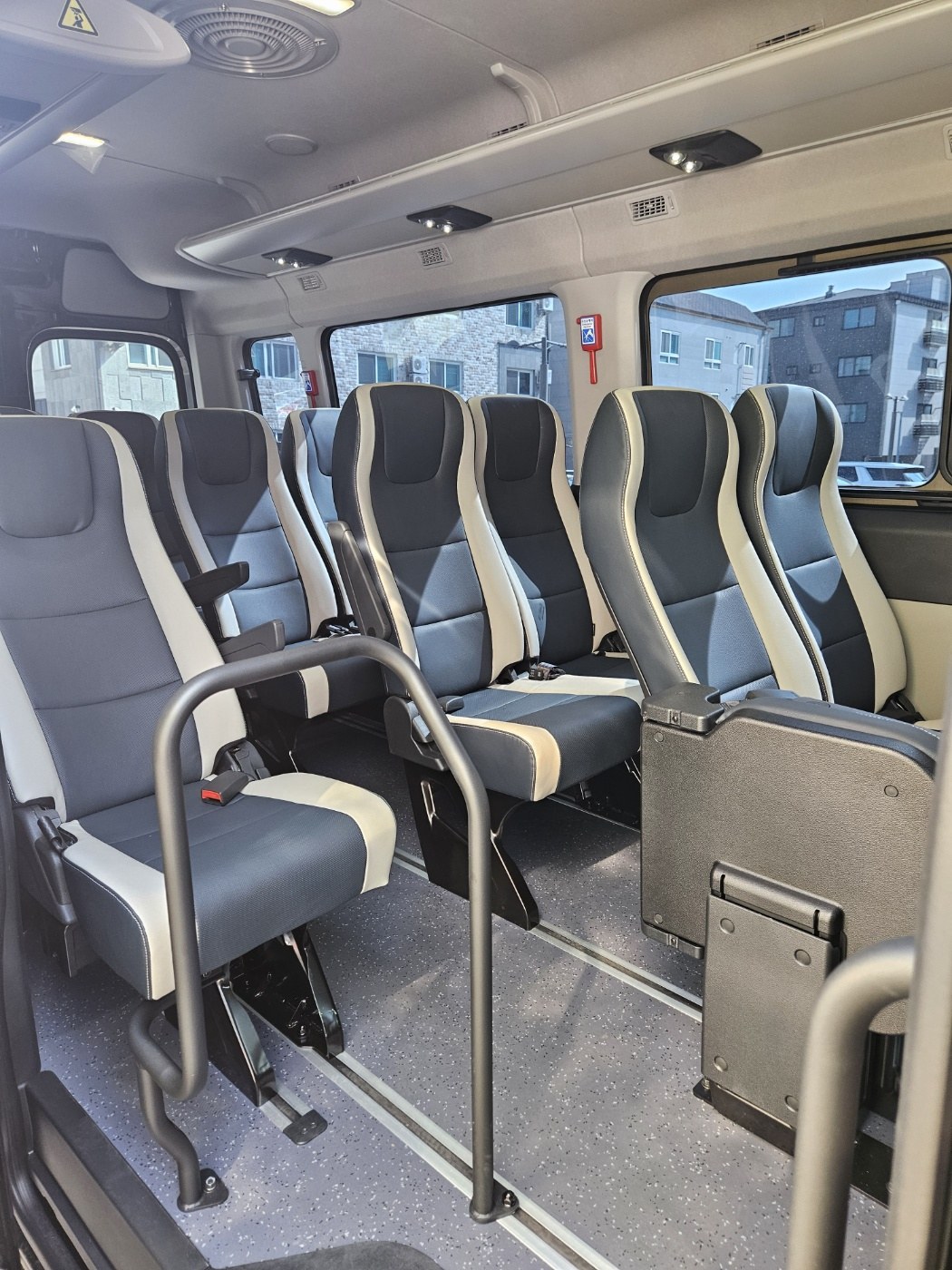 Group vehicle seating