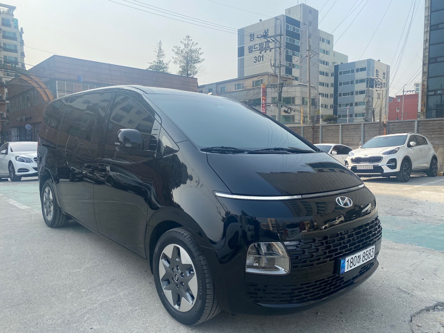 Private transfer vehicle
